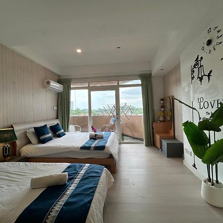 Riverbank Suites Waterfront Kuching Eksteriør bilde